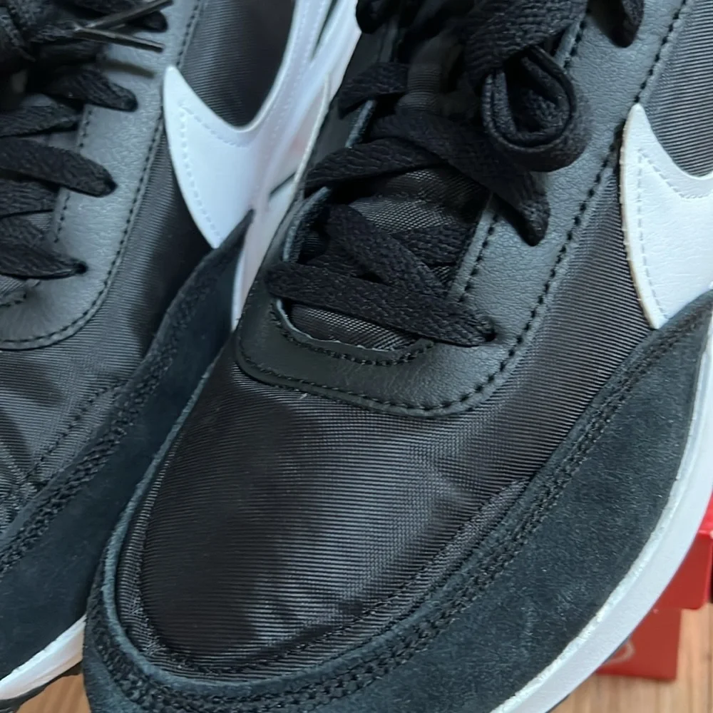 Nike Men’s Waffle Debut NWOB - Picture 9 of 11